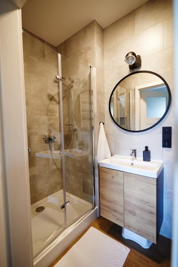 Dom Pod Jesionem Appartement Jaroszowice Buitenkant foto